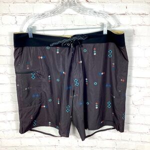Patagonia Board Shorts Bathing Suit Men’s Size 40 Black Multicolored Spirals